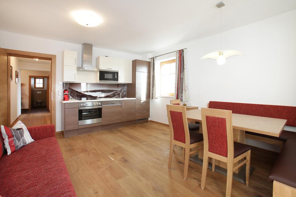 Tarlack Appartements Huetten 34 Leogang Ruang foto