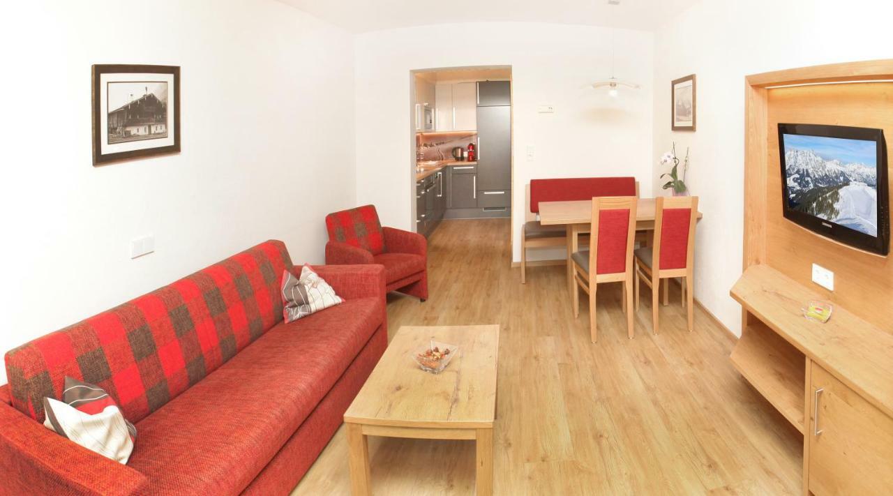 Tarlack Appartements Huetten 34 Leogang Bagian luar foto