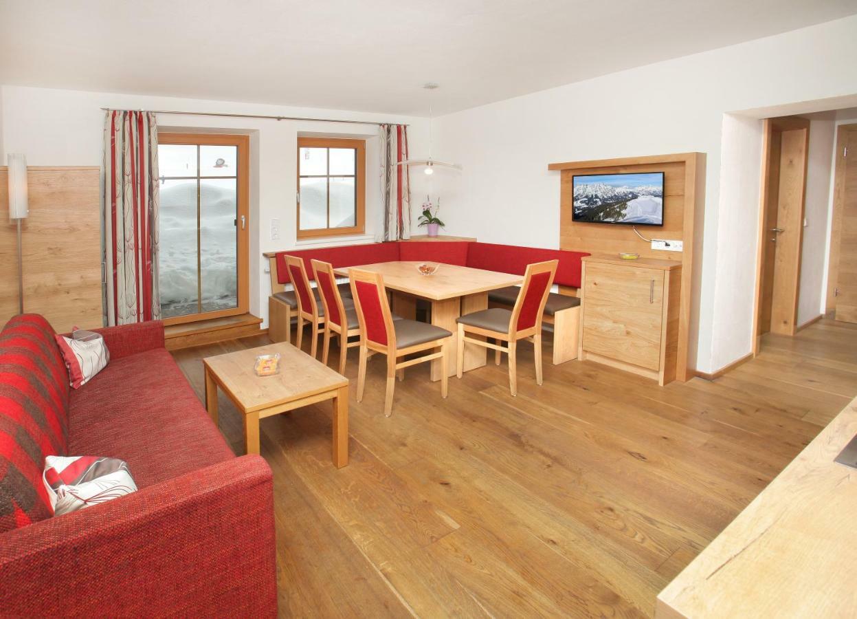 Tarlack Appartements Huetten 34 Leogang Bagian luar foto